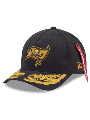 Alpha Industries x Tampa Bay Buccaneers Black 9FORTY M-Crown A-Frame Snapback Hat