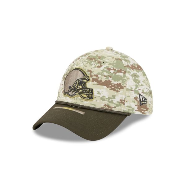 Cleveland Browns 2025 Salute to Service Digi Camo 39THIRTY Stretch Fit Hat