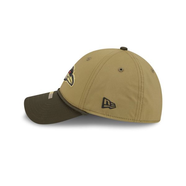Baltimore Ravens 2025 Salute to Service 39THIRTY Stretch Fit Hat