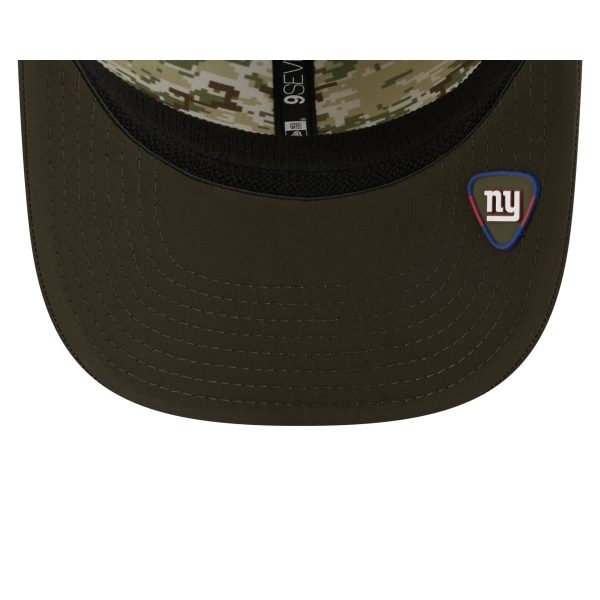New York Giants 2025 Salute to Service 9SEVENTY Trucker Hat