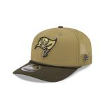 Tampa Bay Buccaneers 2025 Salute to Service 9SEVENTY Trucker Hat