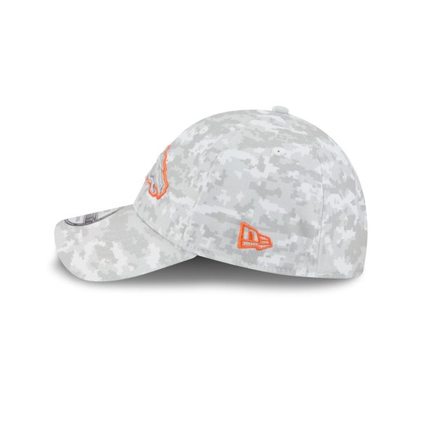 Denver Broncos 2025 Salute to Service Fan Gear 39THIRTY Stretch Fit Hat