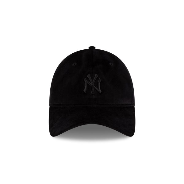 New York Yankees Black Velour 9TWENTY Adjustable Hat